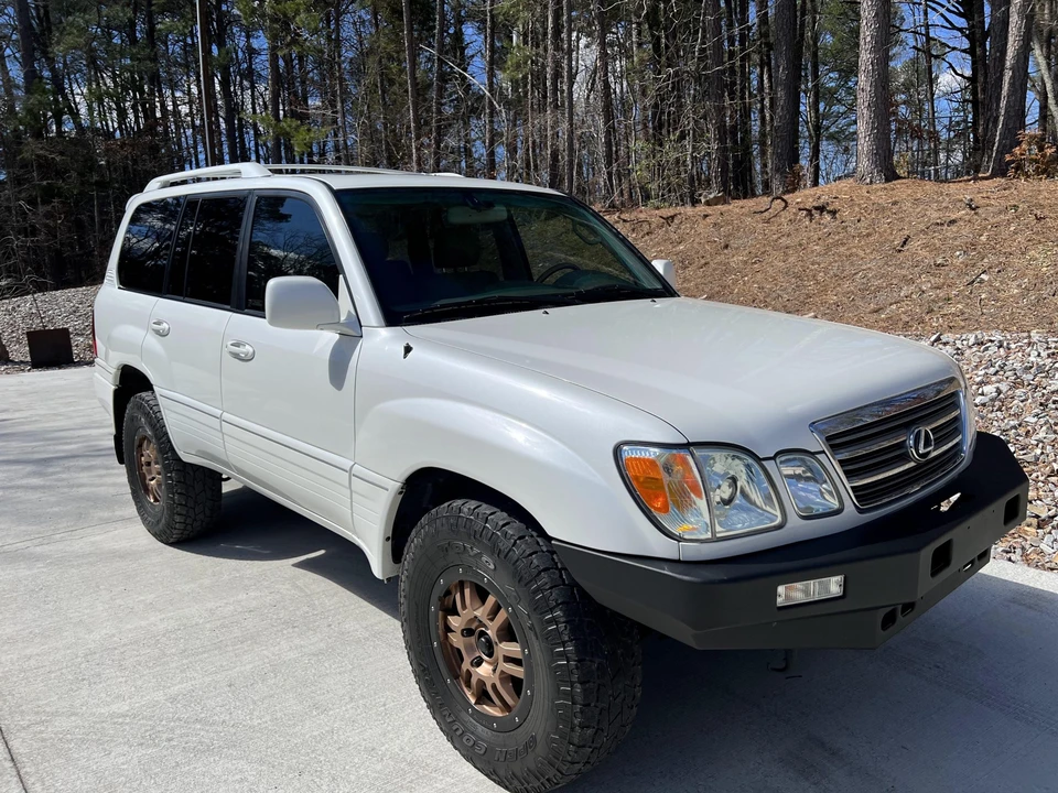 2004 Lexus LX 2nd Gen - Image 8 of 31