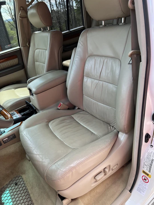 2004 Lexus LX 2nd Gen - Image 31 of 31