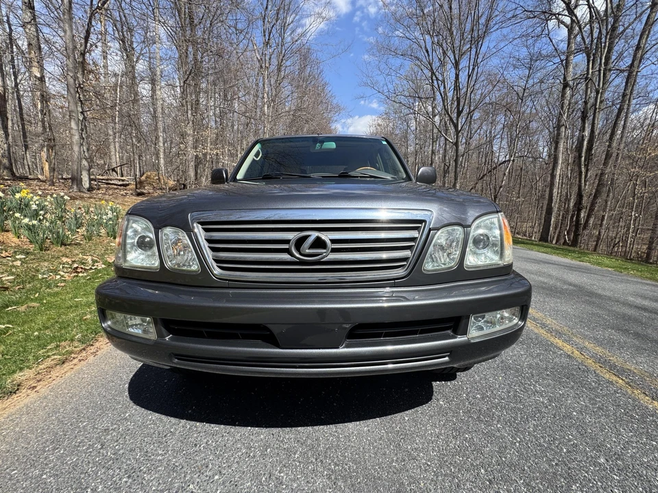 2004 Lexus LX 2nd Gen - Image 7 of 31