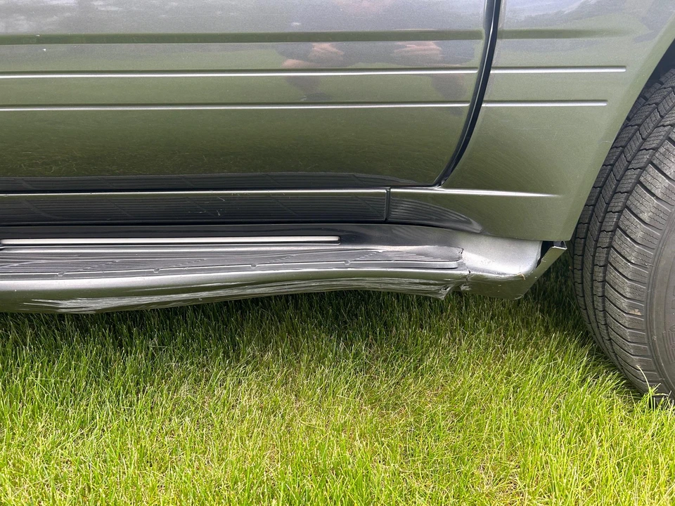 2004 Lexus LX 2nd Gen - Image 20 of 31