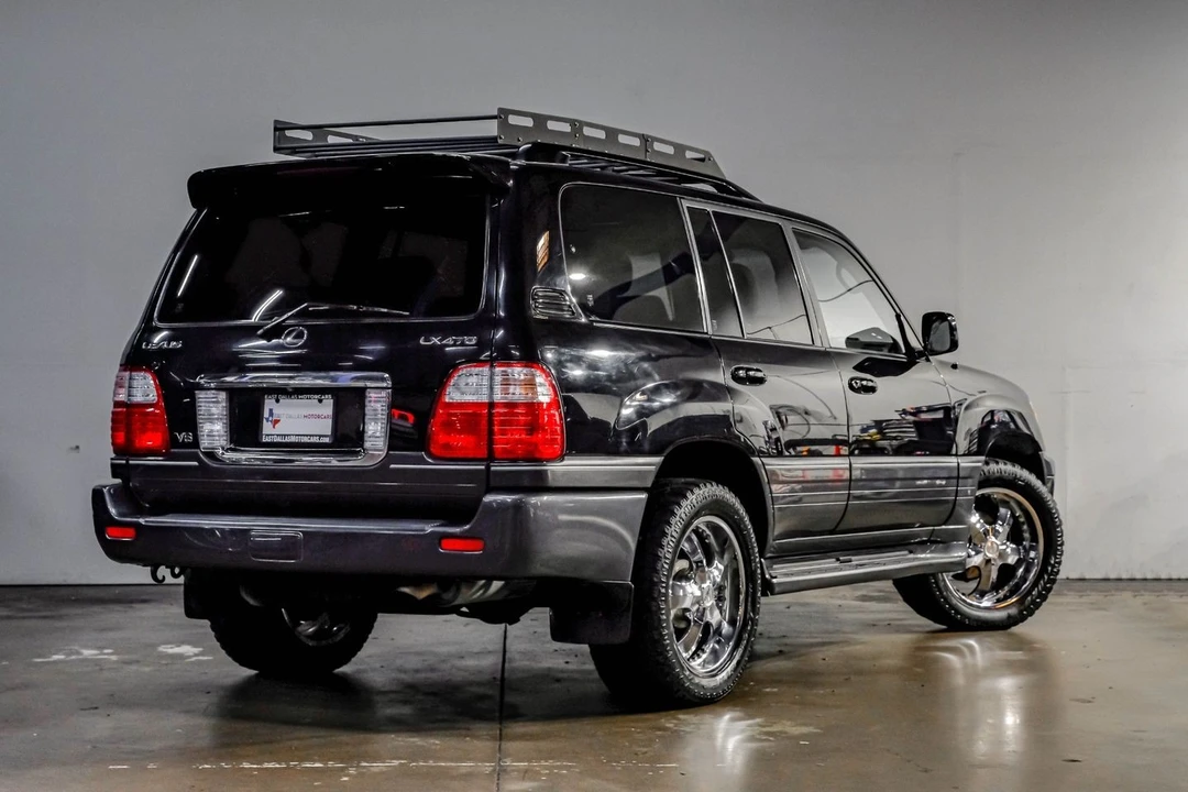 2004 Lexus LX 2nd Gen - Image 12 of 21