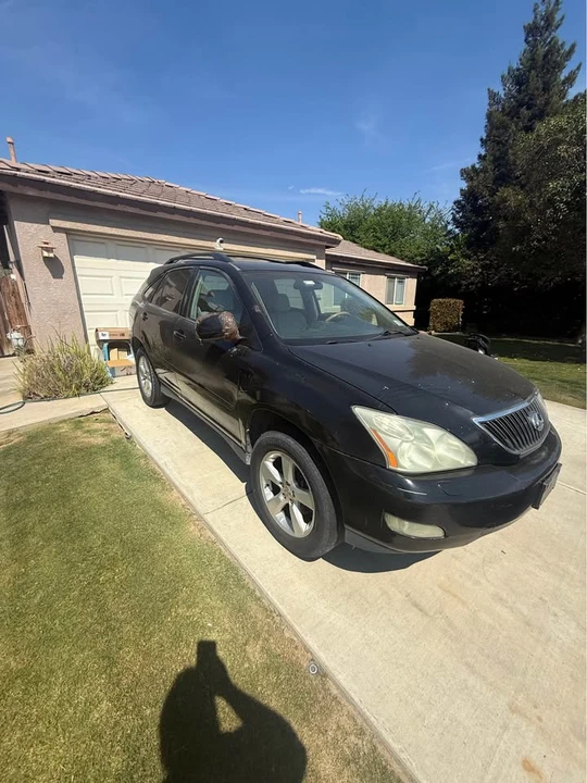 2004 Lexus RX 2nd Gen - Image 2 of 6