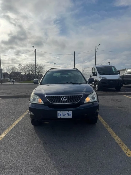 2004 Lexus RX 2nd Gen - Image 5 of 9