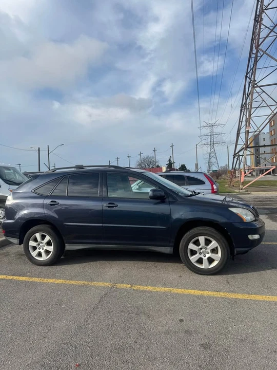 2004 Lexus RX 2nd Gen - Image 4 of 9