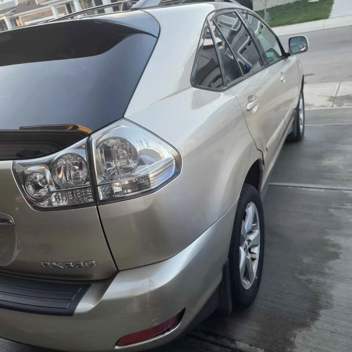 2004 Lexus RX 2nd Gen - Image 11 of 14