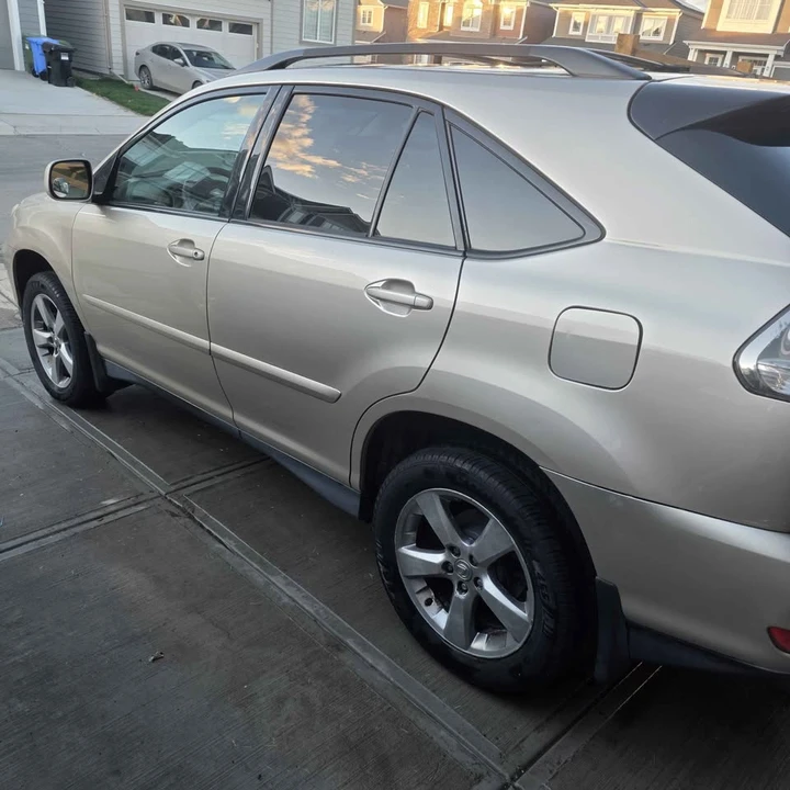 2004 Lexus RX 2nd Gen - Image 10 of 14