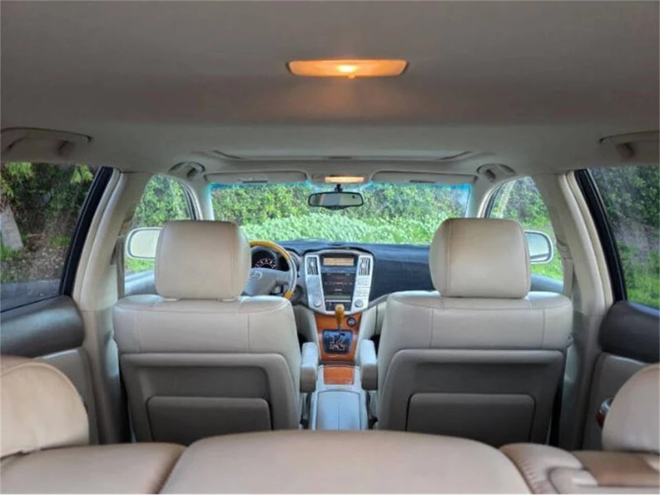 2004 Lexus RX 2nd Gen - Image 9 of 15