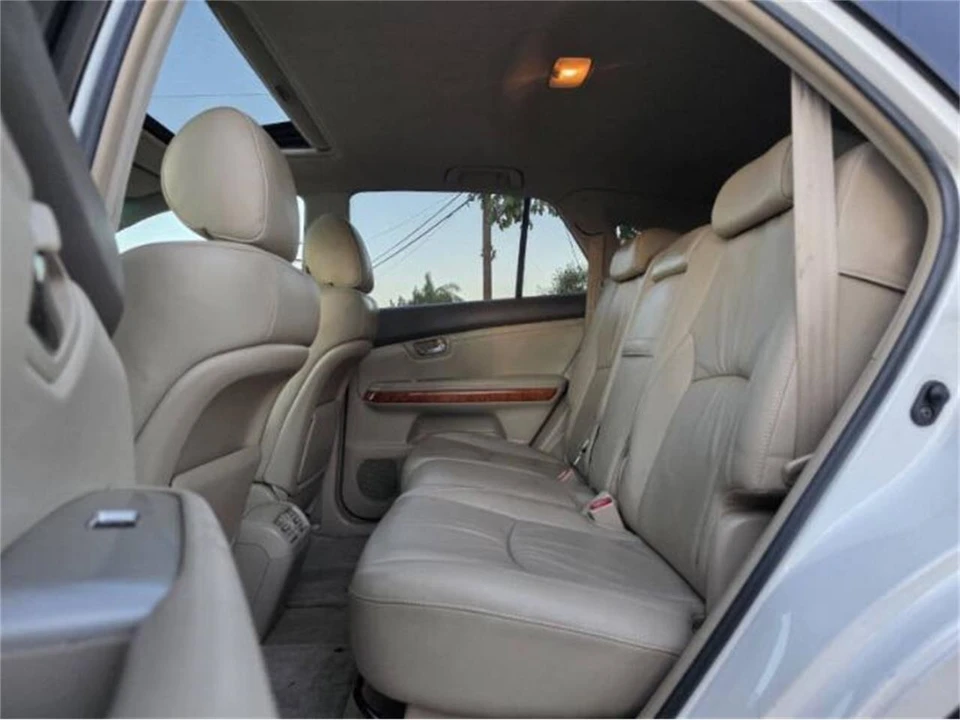 2004 Lexus RX 2nd Gen - Image 10 of 15