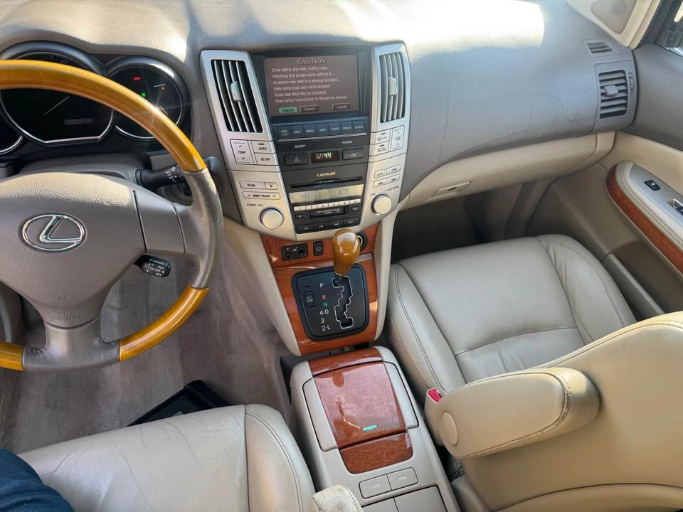 2004 Lexus RX 2nd Gen - Image 12 of 13