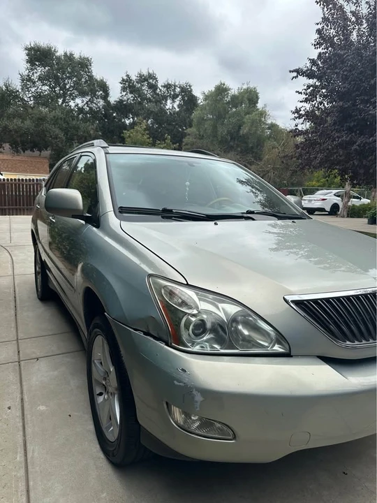 2004 Lexus RX 2nd Gen - Image 7 of 15