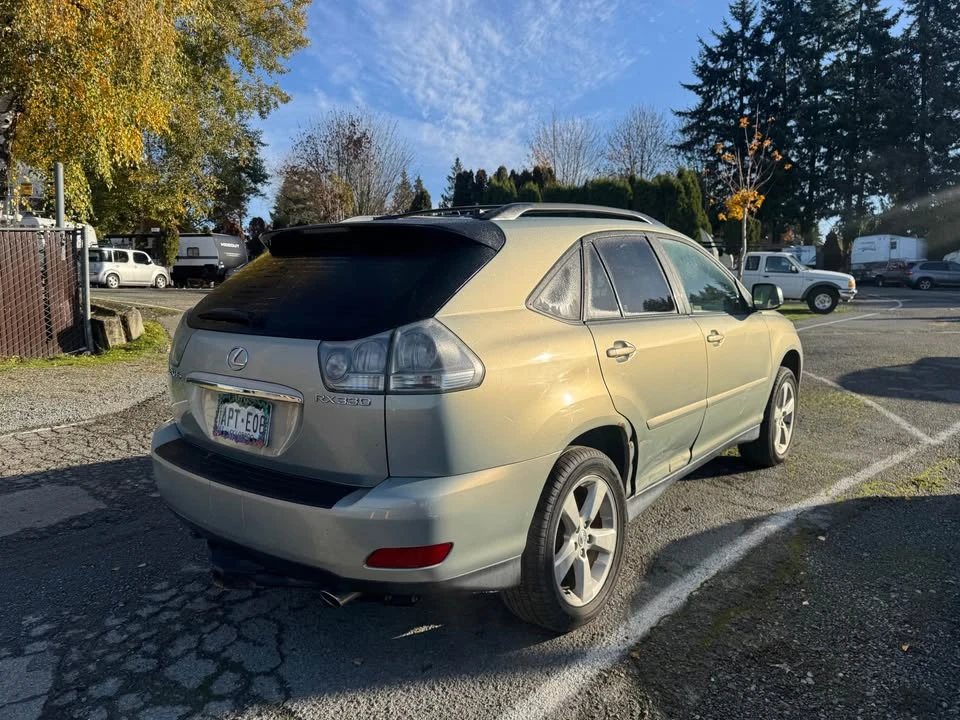 2004 Lexus RX 2nd Gen - Image 4 of 13