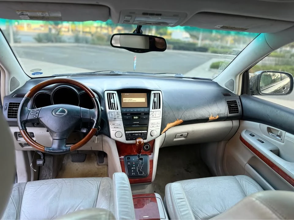 2004 Lexus RX 2nd Gen - Image 9 of 10