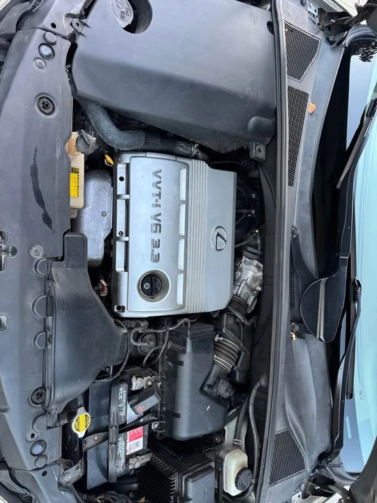 2004 Lexus RX 2nd Gen - Image 15 of 15