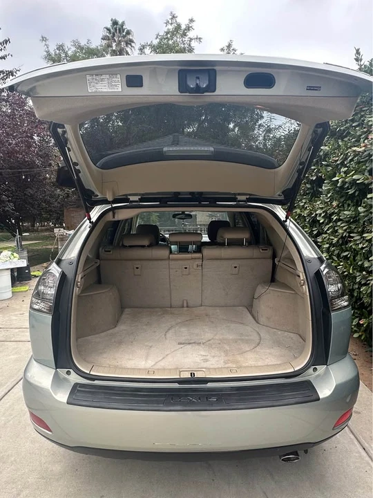 2004 Lexus RX 2nd Gen - Image 10 of 15
