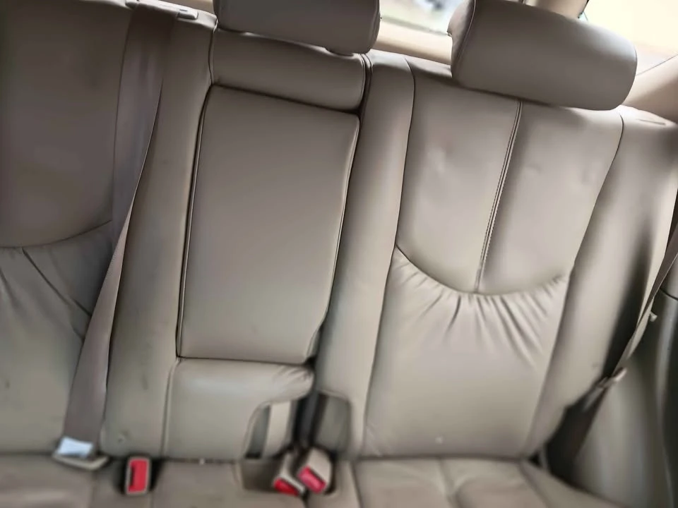 2004 Lexus RX 2nd Gen - Image 9 of 11