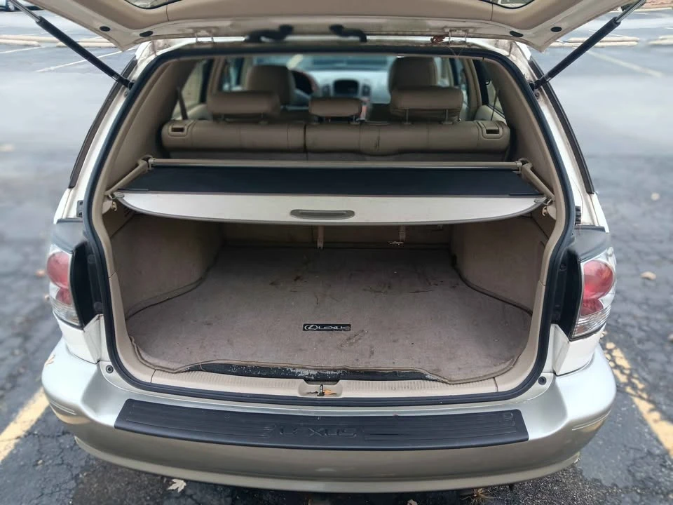 2004 Lexus RX 2nd Gen - Image 5 of 11