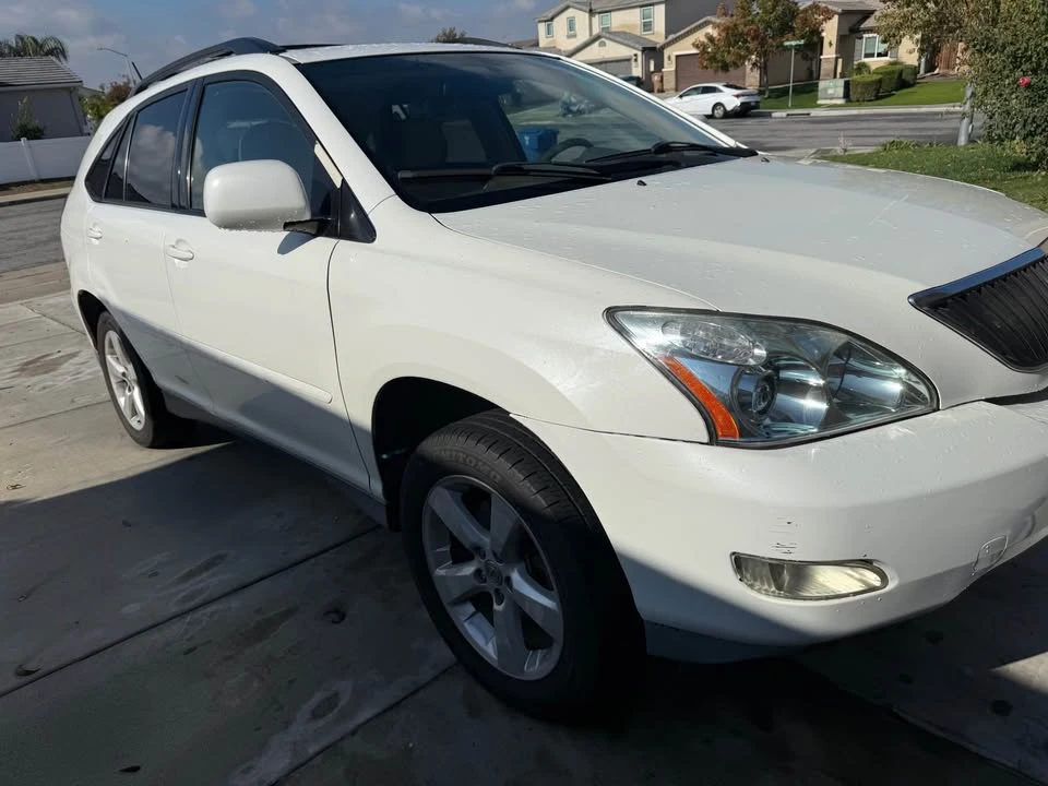 2004 Lexus RX 2nd Gen - Image 3 of 6
