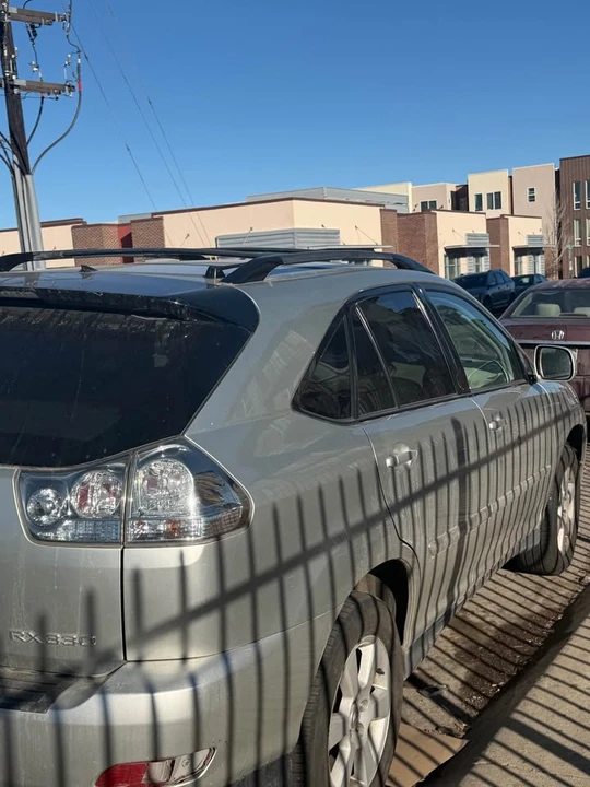 2004 Lexus RX 2nd Gen - Image 2 of 8
