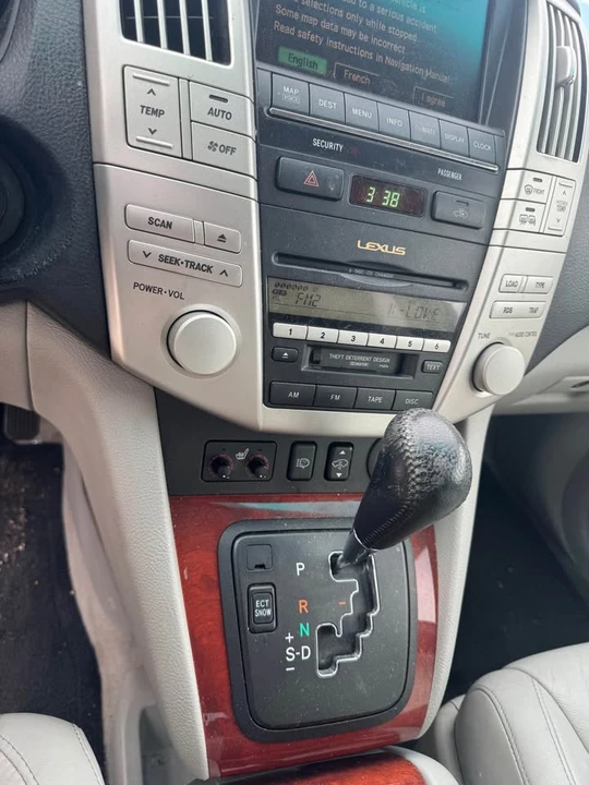 2004 Lexus RX 2nd Gen - Image 2 of 6