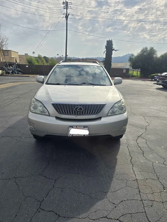 2004 Lexus RX 2nd Gen - Image 2 of 10