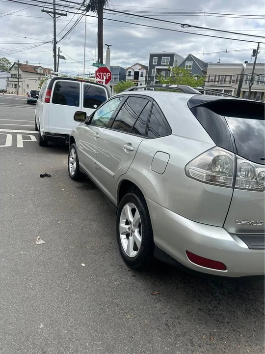 2004 Lexus RX 2nd Gen - Image 2 of 7