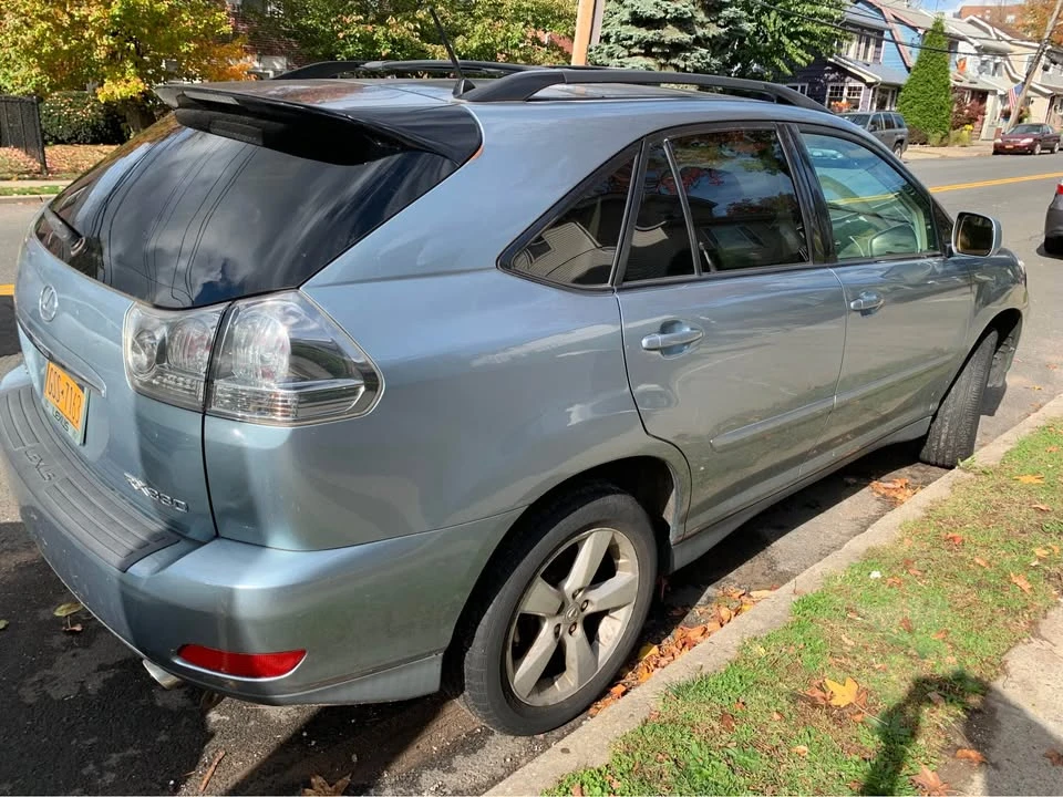 2004 Lexus RX 2nd Gen - Image 7 of 9