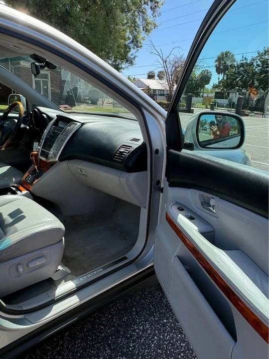 2004 Lexus RX 2nd Gen - Image 18 of 19