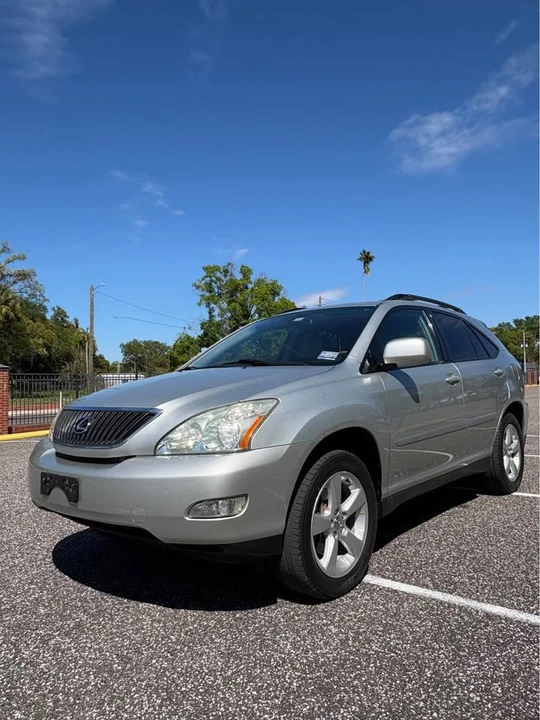 2004 Lexus RX 2nd Gen - Image 3 of 19