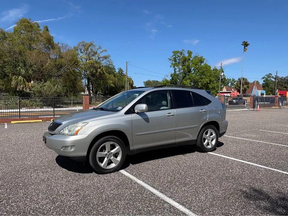 2004 Lexus RX 2nd Gen - Image 2 of 20