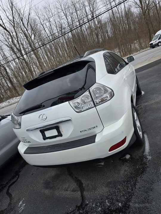 2004 Lexus RX 2nd Gen - Image 4 of 10