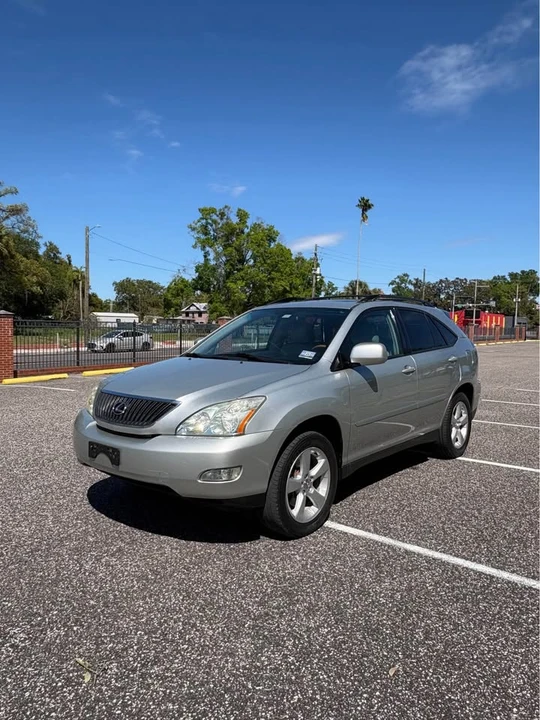 2004 Lexus RX 2nd Gen - Image 3 of 20