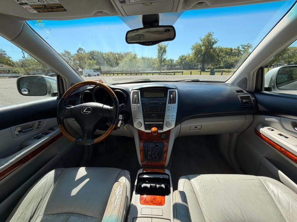 2004 Lexus RX 2nd Gen - Image 10 of 18
