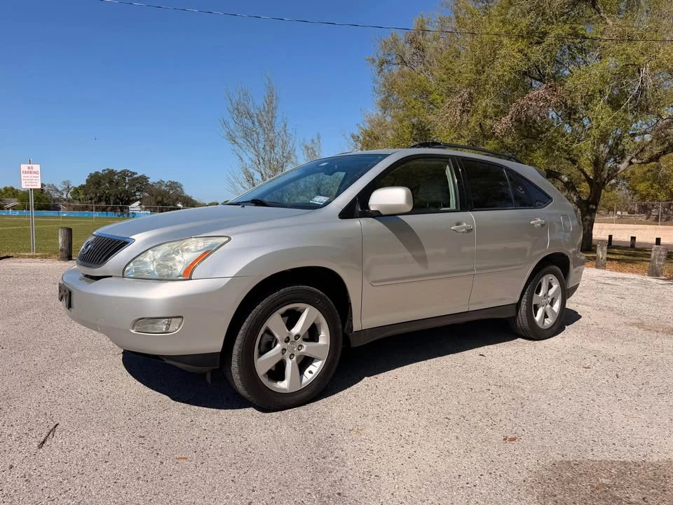 2004 Lexus RX 2nd Gen - Image 5 of 18