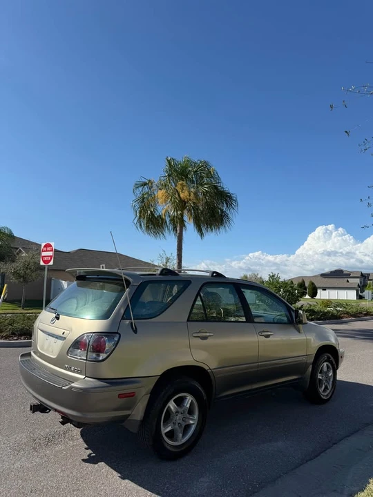 2004 Lexus RX 2nd Gen - Image 14 of 14
