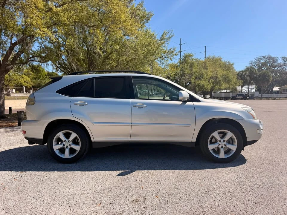 2004 Lexus RX 2nd Gen - Image 9 of 18