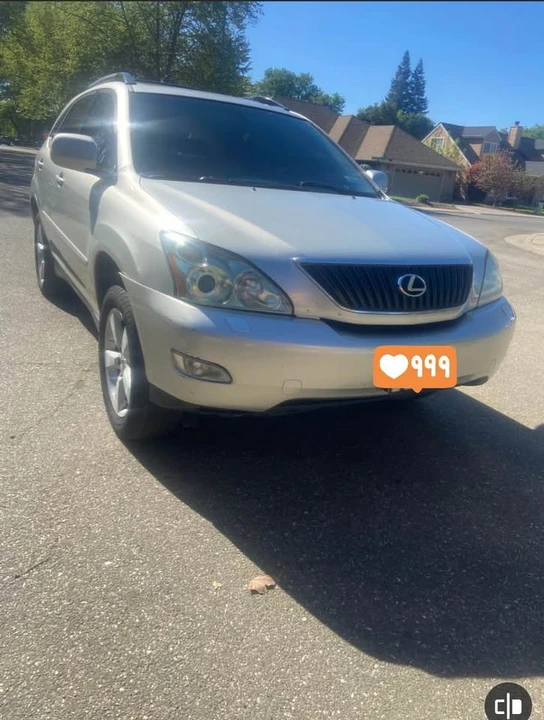 2004 Lexus RX 2nd Gen - Image 2 of 9