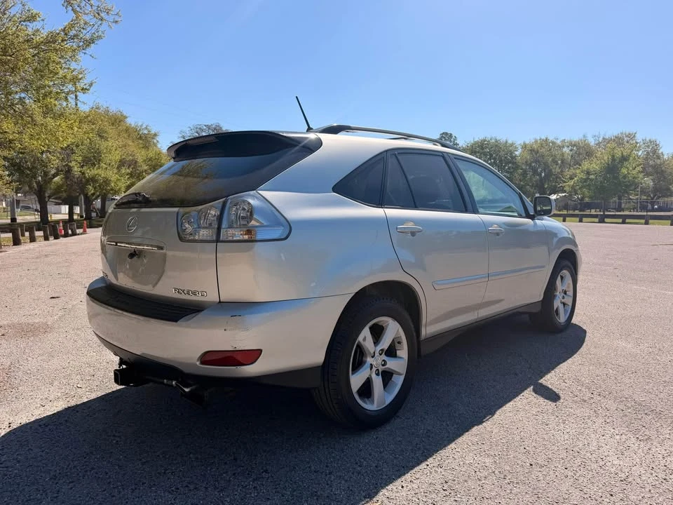 2004 Lexus RX 2nd Gen - Image 4 of 18