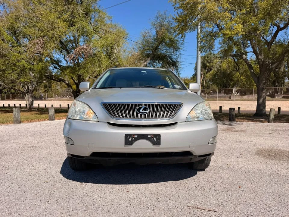 2004 Lexus RX 2nd Gen - Image 2 of 18