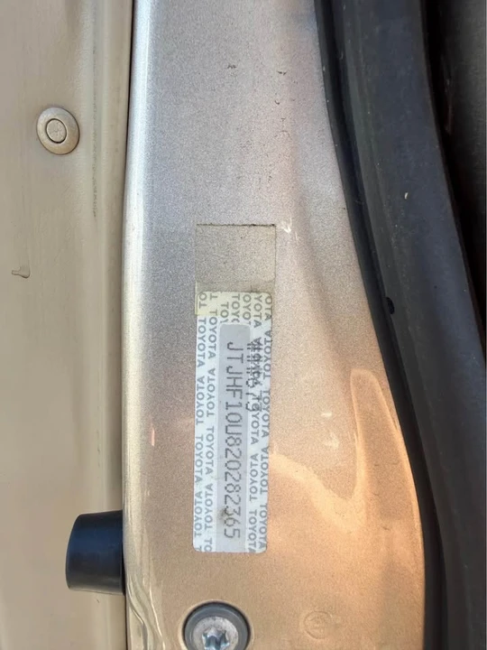 2004 Lexus RX 2nd Gen - Image 9 of 10