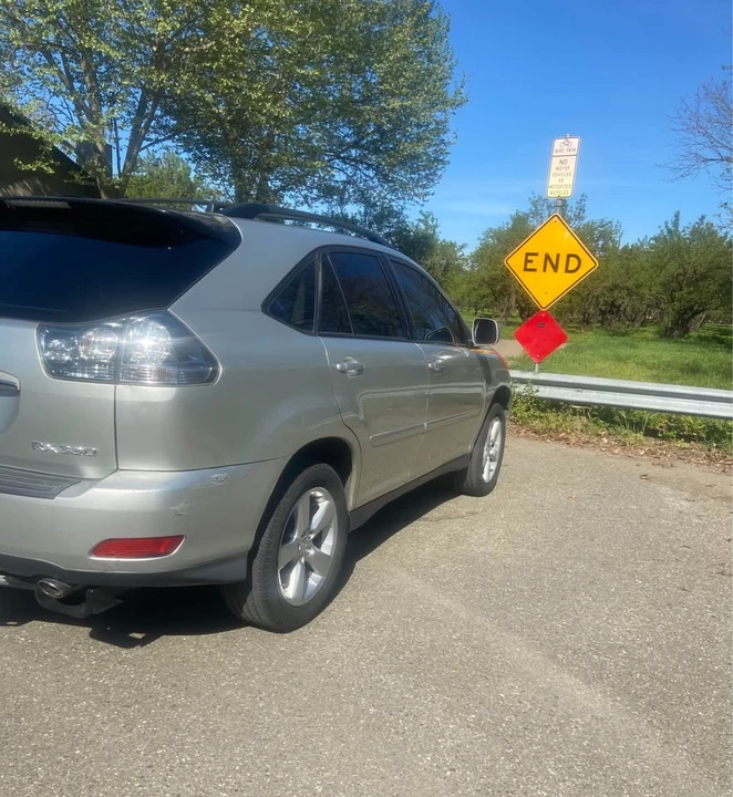 2004 Lexus RX 2nd Gen - Image 9 of 9