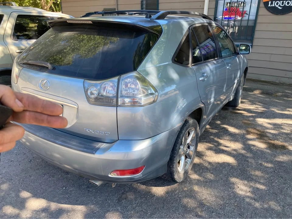 2004 Lexus RX 2nd Gen - Image 2 of 4