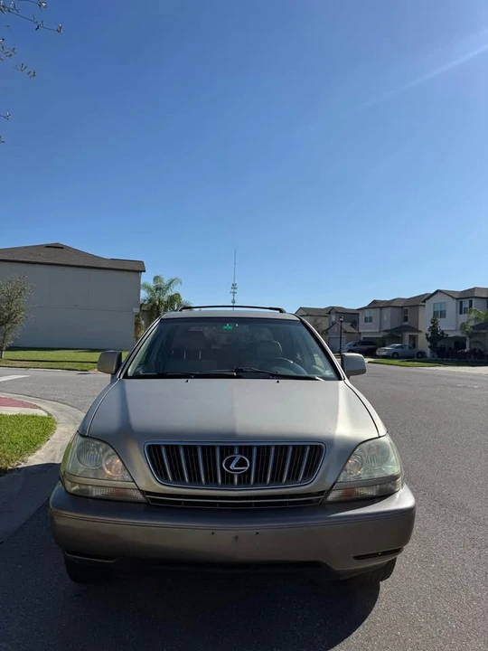 2004 Lexus RX 2nd Gen - Image 2 of 13