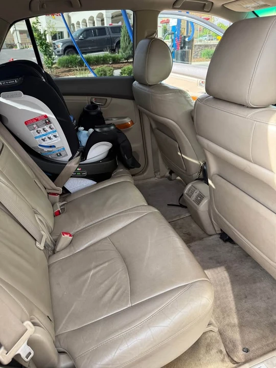 2004 Lexus RX 2nd Gen - Image 4 of 8