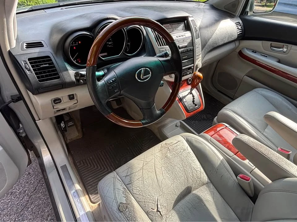 2004 Lexus RX 2nd Gen - Image 3 of 8