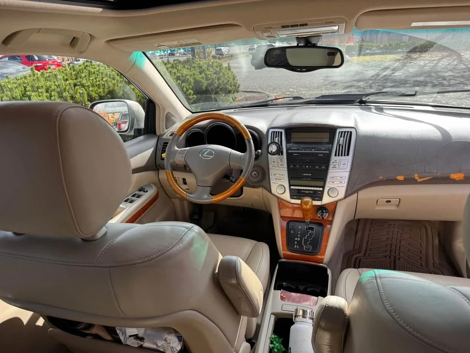 2004 Lexus RX 2nd Gen - Image 2 of 10