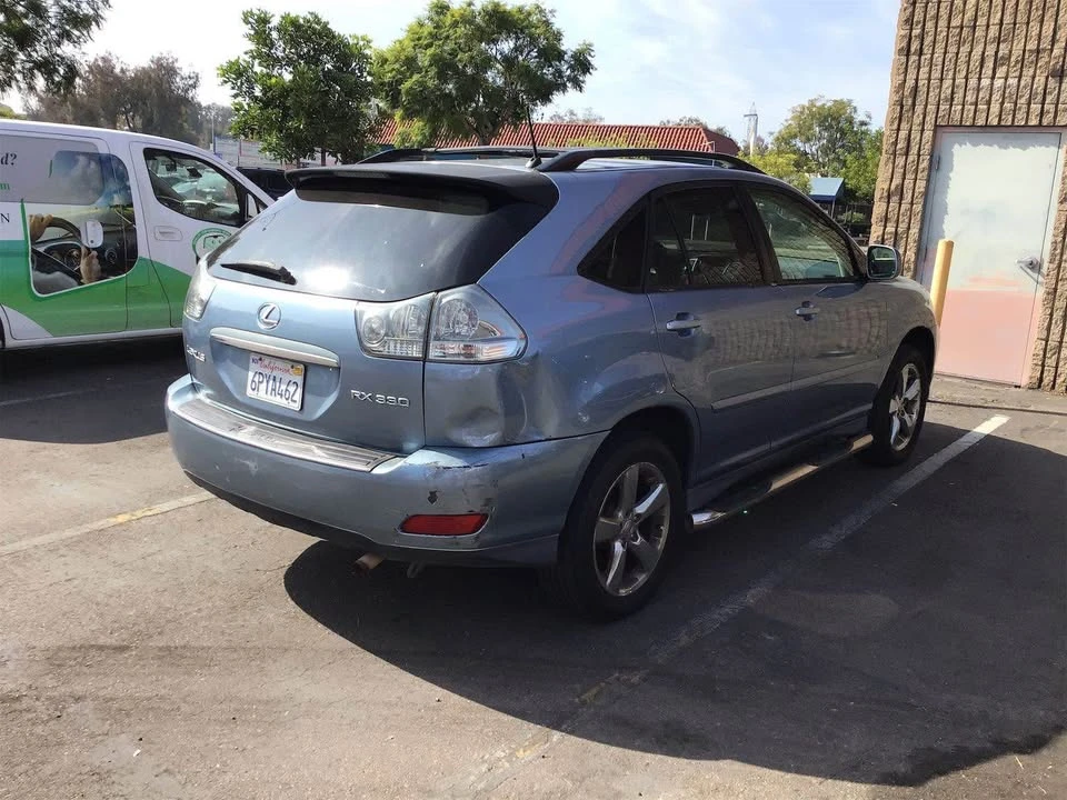 2004 Lexus RX 2nd Gen - Image 4 of 4