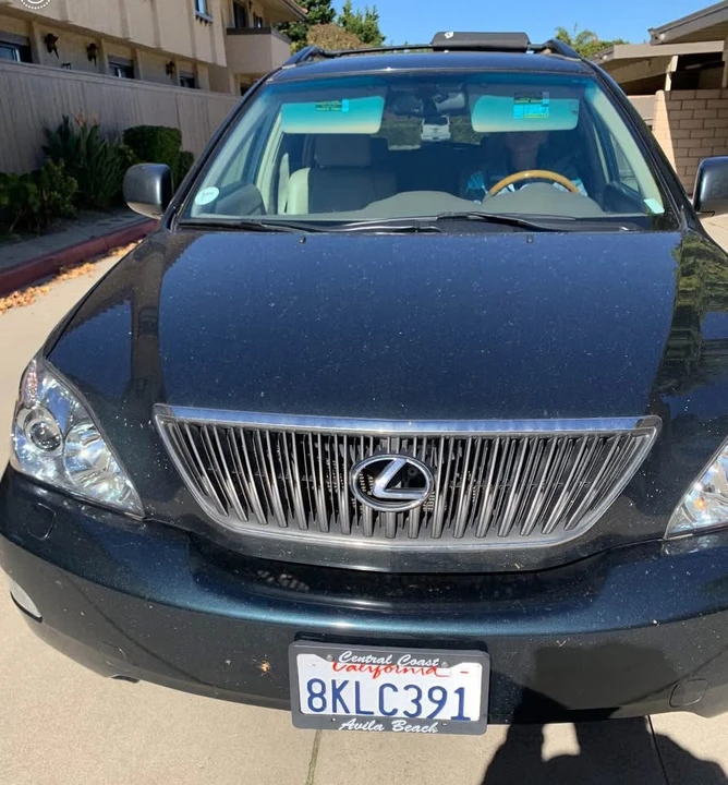 2004 Lexus RX 2nd Gen - Image 2 of 4