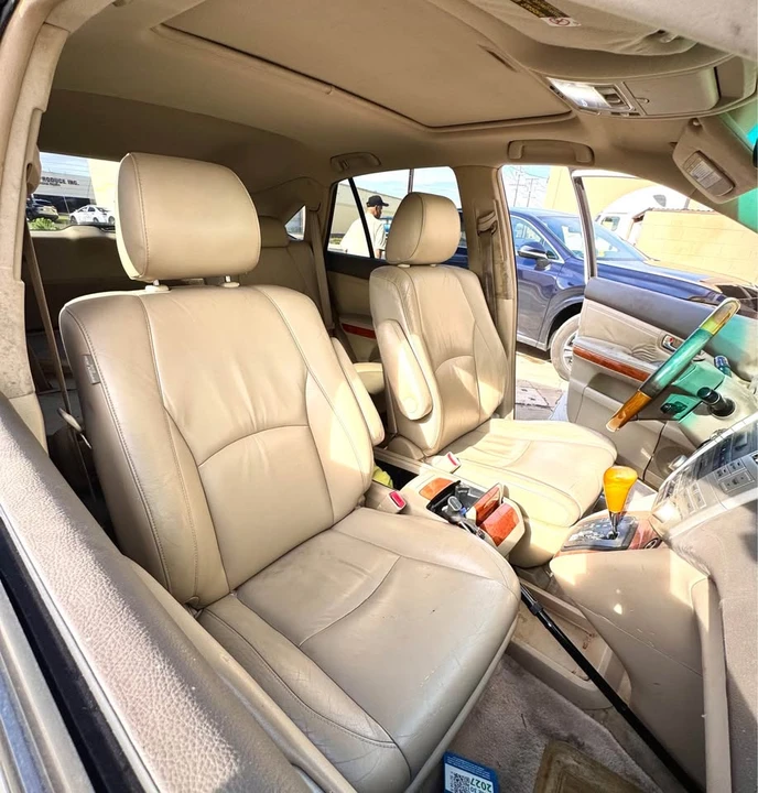 2004 Lexus RX 2nd Gen - Image 7 of 7