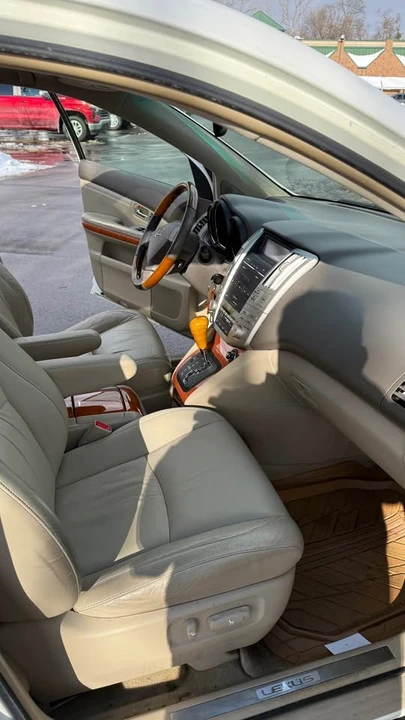 2004 Lexus RX 2nd Gen - Image 3 of 9