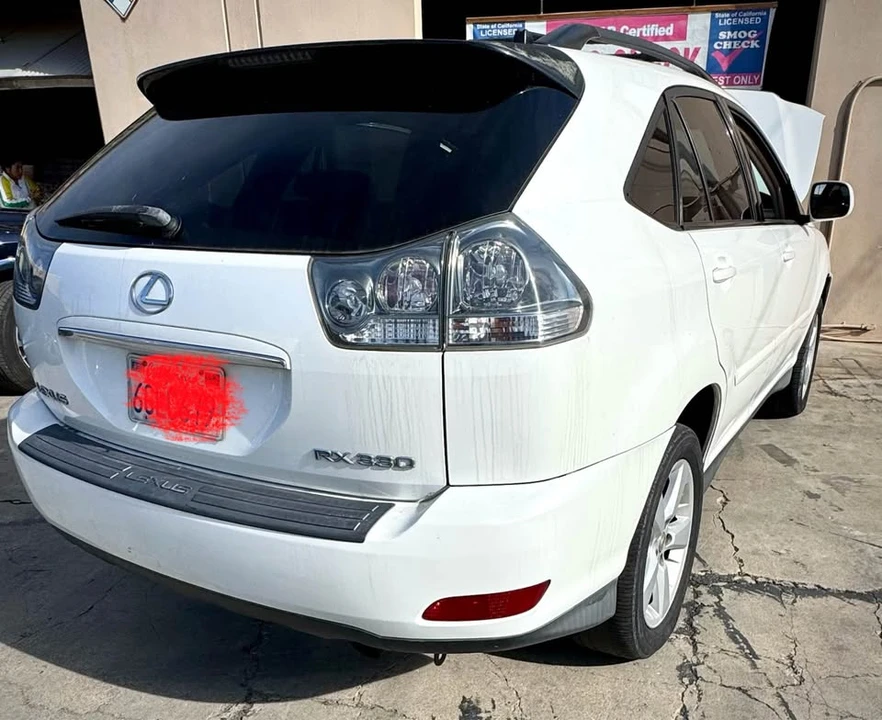 2004 Lexus RX 2nd Gen - Image 3 of 7